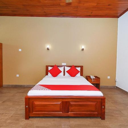 Oyo 471 Randiya Hotel Moratuwa Kültér fotó