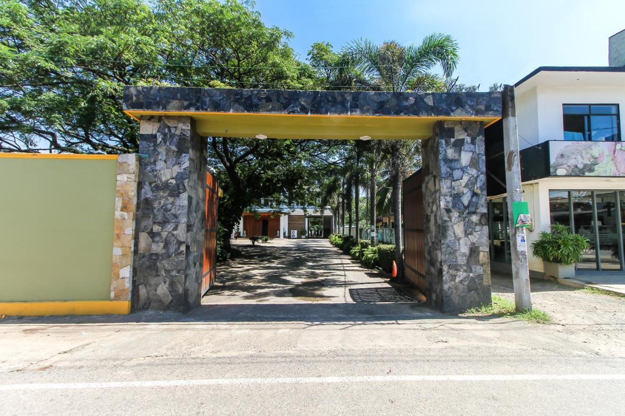Oyo 471 Randiya Hotel Moratuwa Kültér fotó