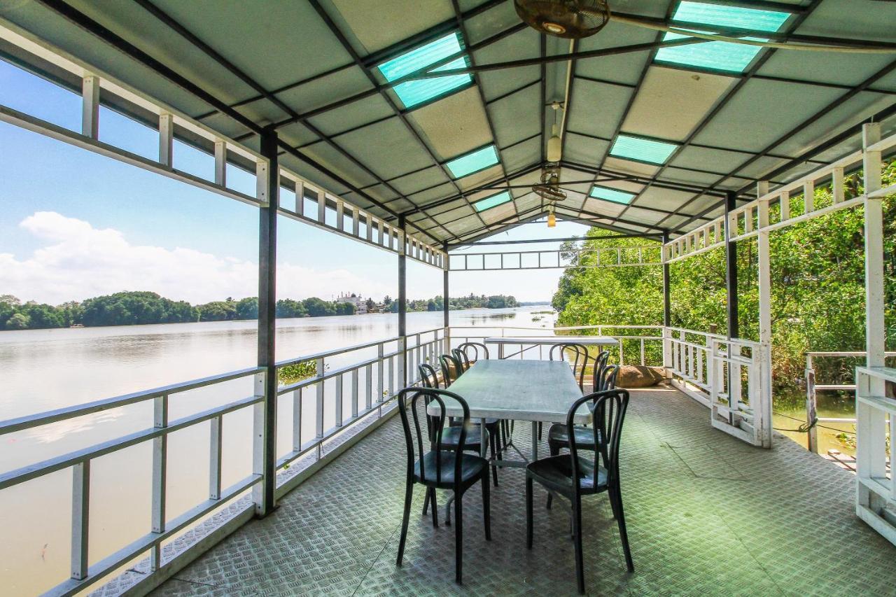 Oyo 471 Randiya Hotel Moratuwa Kültér fotó