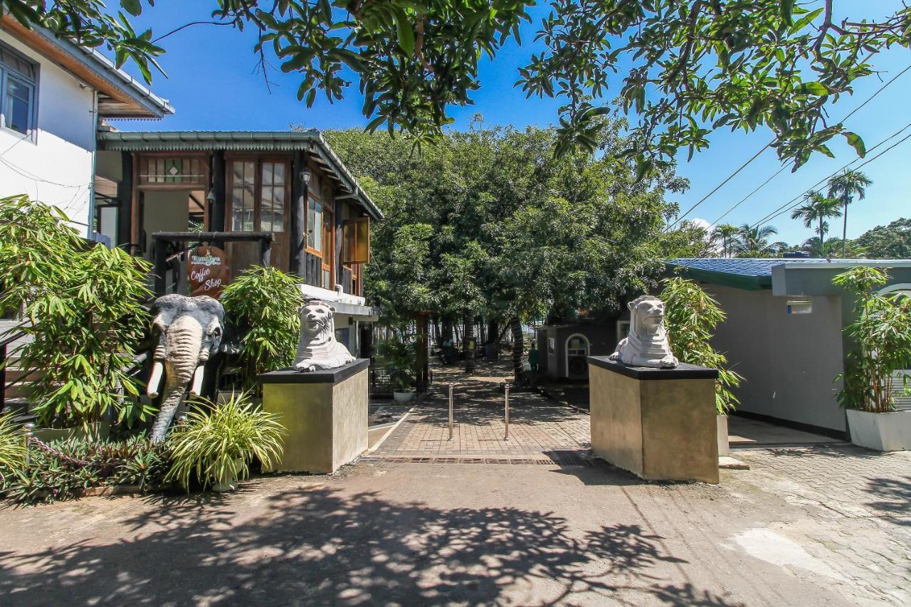Oyo 471 Randiya Hotel Moratuwa Kültér fotó