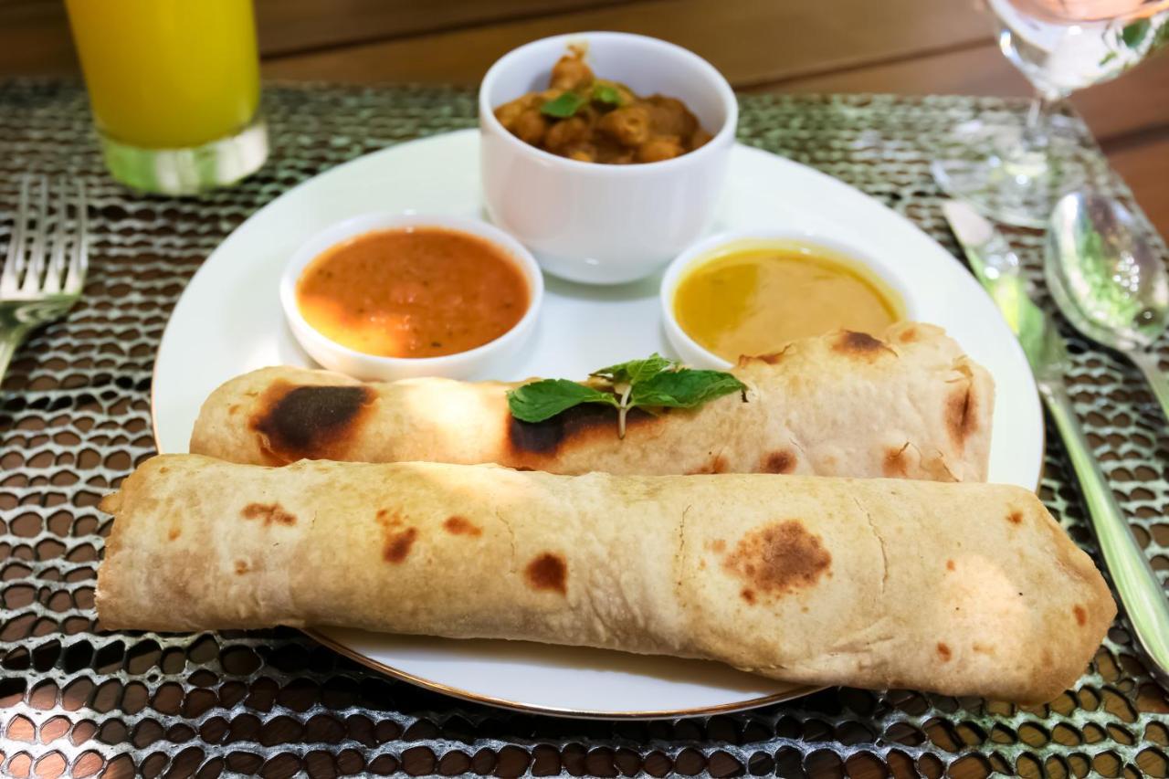 Oyo 471 Randiya Hotel Moratuwa Kültér fotó
